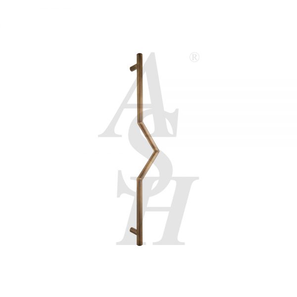 ash118-antique-brass-cranked-pull-door-handle-ash-door-furniture-specialists